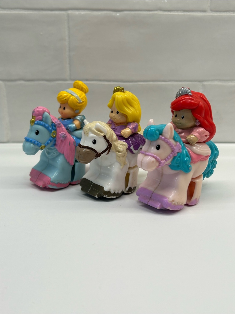 Fisher Price Little People Disney Princess Klip Klop Figures Set Of 3 (b9)